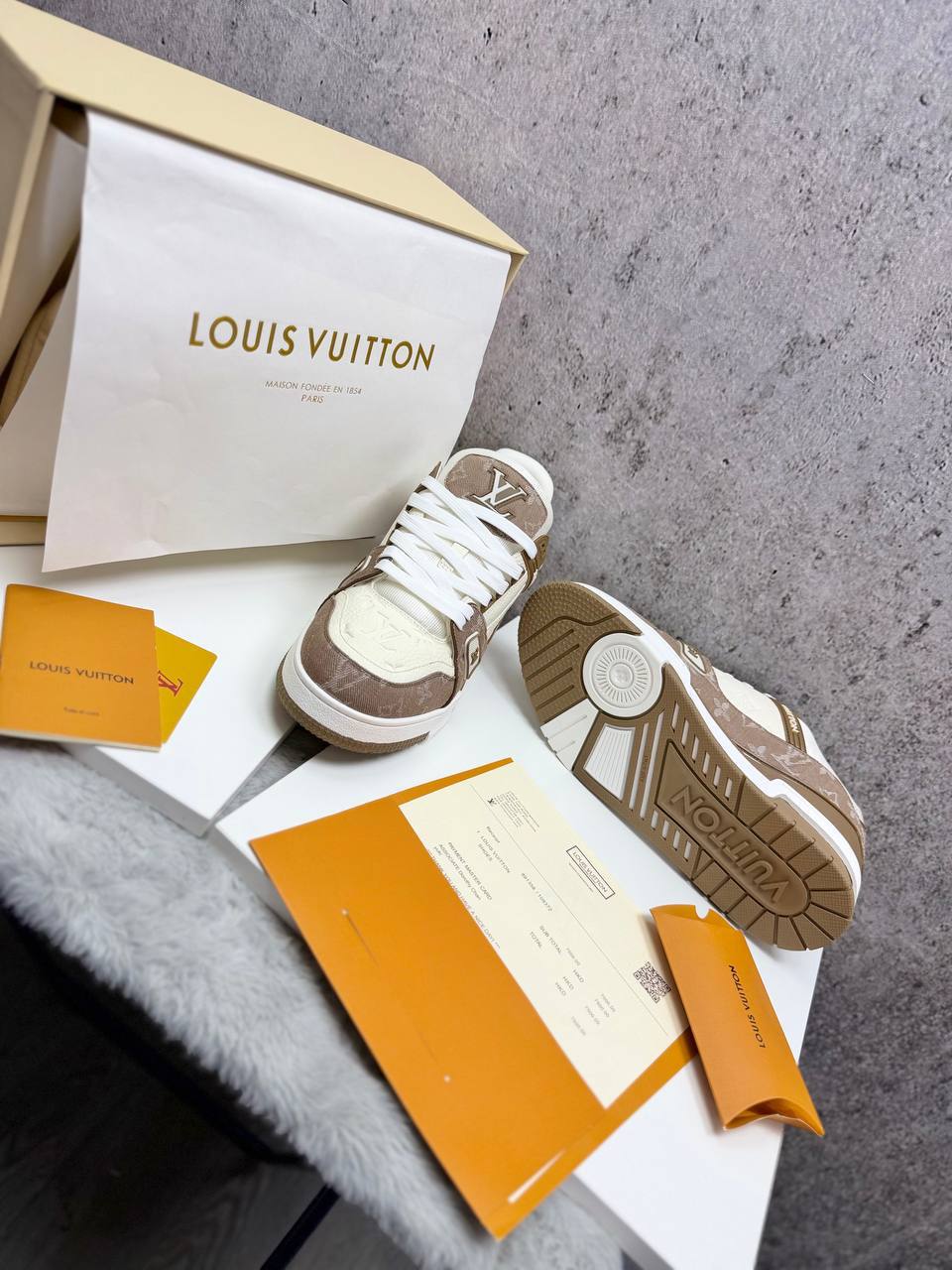 Louis Vuitton LV Monogram Moka Mens Trainers UK Reps AAA Quality