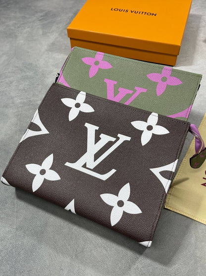 Louis Vuitton Summer "Giant Monogram" Pochette UK Reps AAA Quality
