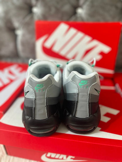 Nike Air Max 95 Green Mens Trainers UK Reps AAA Quality