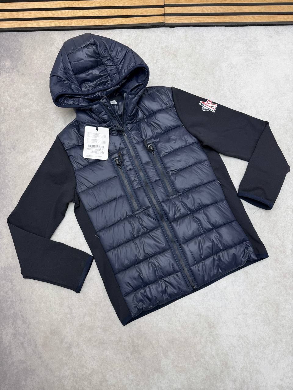 Moncler Hybrid Padded Jacket in 2 Colors UK Reps AAA Quality