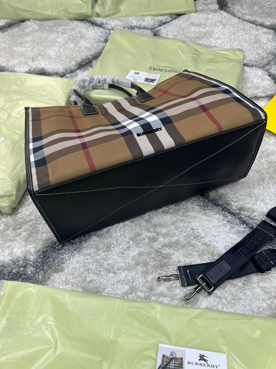 Burberry Denny Tote Messenger Bag UK Reps AAA Quality