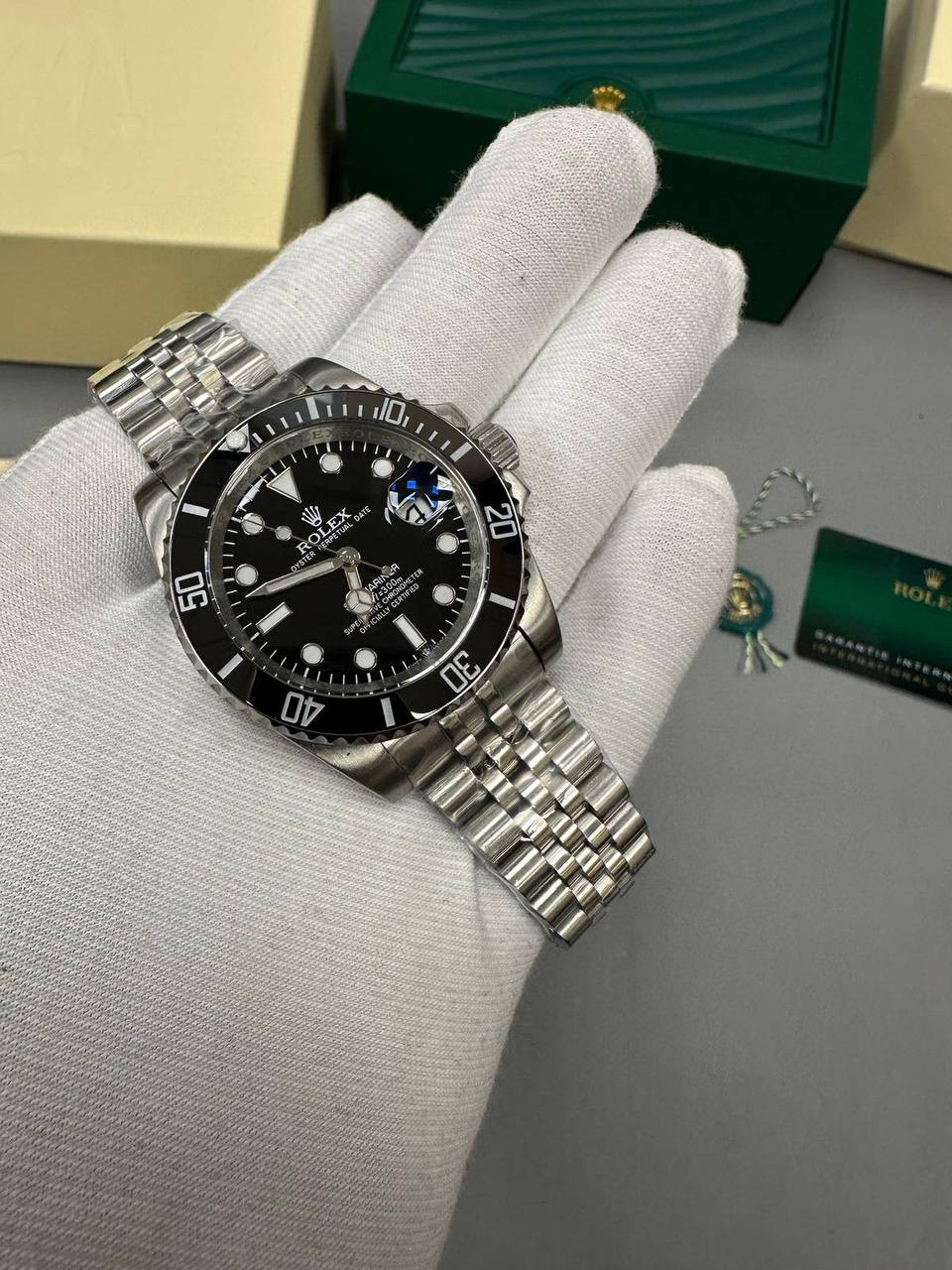 Rolex Submariner Date Black Dial / Jubilee Mens Watch UK Reps AAA Quality