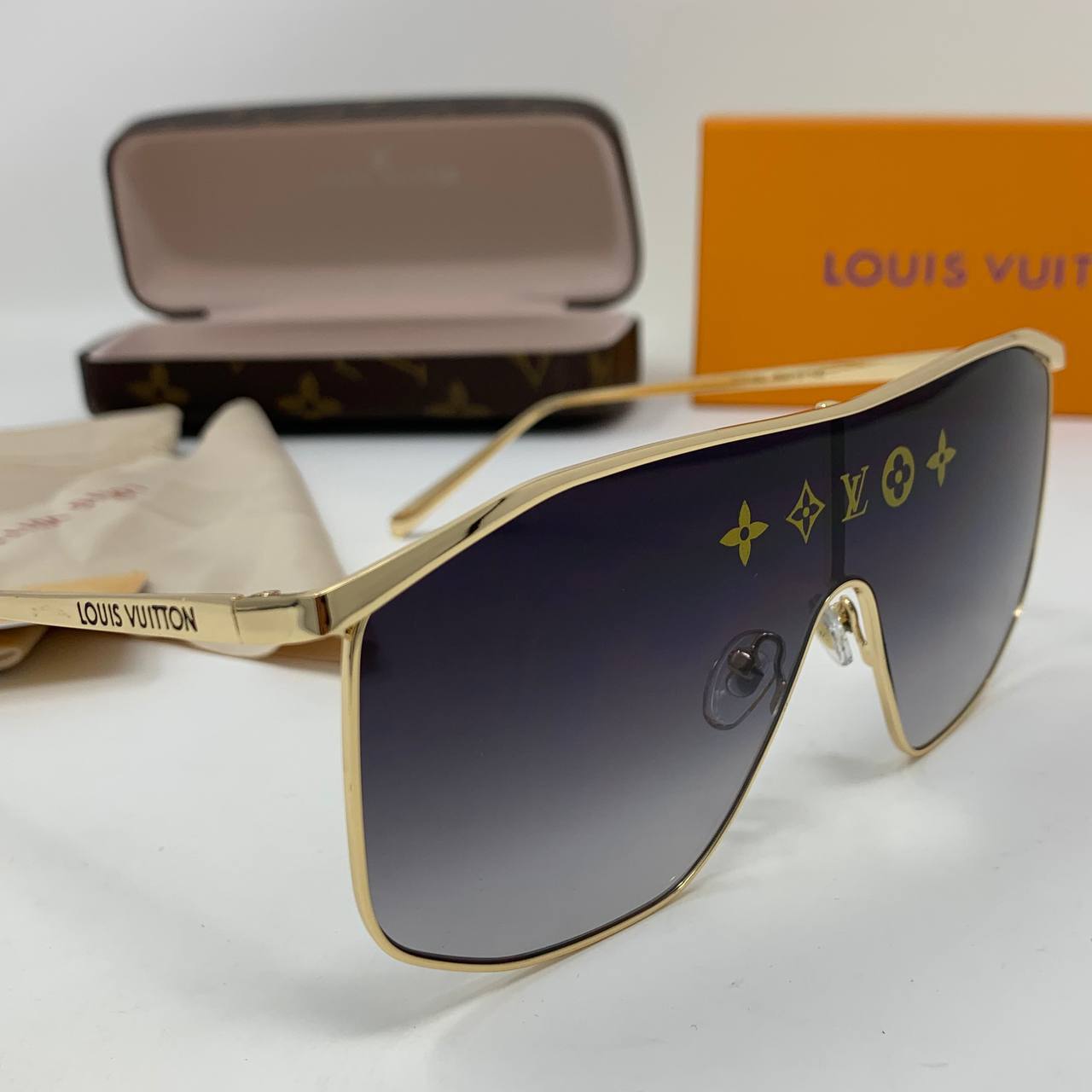Louis Vuitton LV Mask Shield Sunglasses Mens UK Reps AAA Quality
