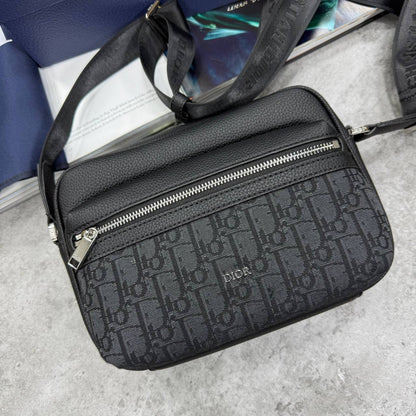 Christian Dior Men's Rider 2.0 Zipped Messenger Black Oblique Jacquard Bag UK Reps AAA Quality