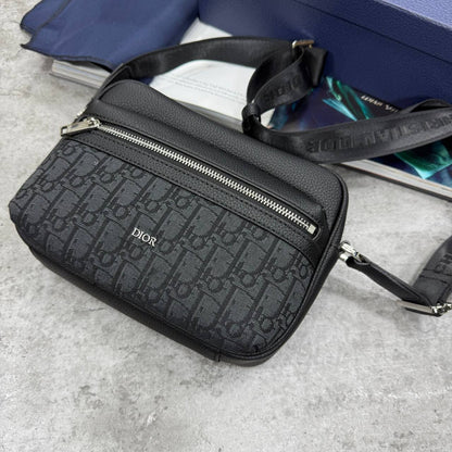 Christian Dior Men's Rider 2.0 Zipped Messenger Black Oblique Jacquard Bag UK Reps AAA Quality