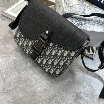 Christian Dior Signature Asymmetrical Messenger Bags Mens UK Reps AAA Quality